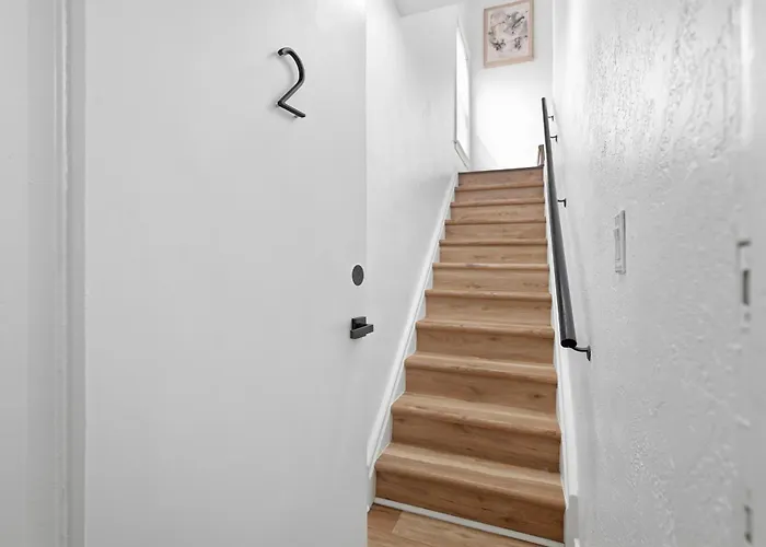 Dormont, !c Modern & Unique Private Bedroom With Shared Bathroom Homestay Pittsburgh