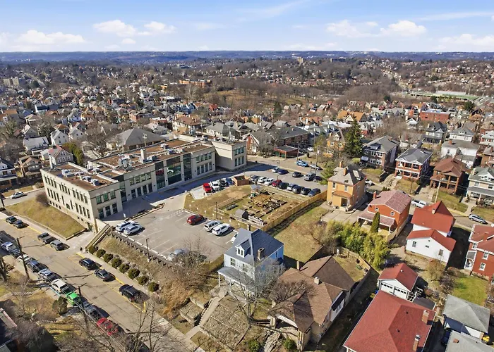 Dormont, !c Modern & Unique Private Bedroom With Shared Bathroom Homestay Pittsburgh